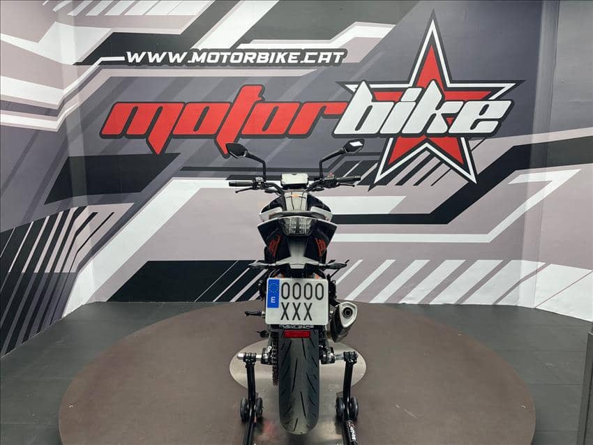 KTM 390 DUKE - Image 2