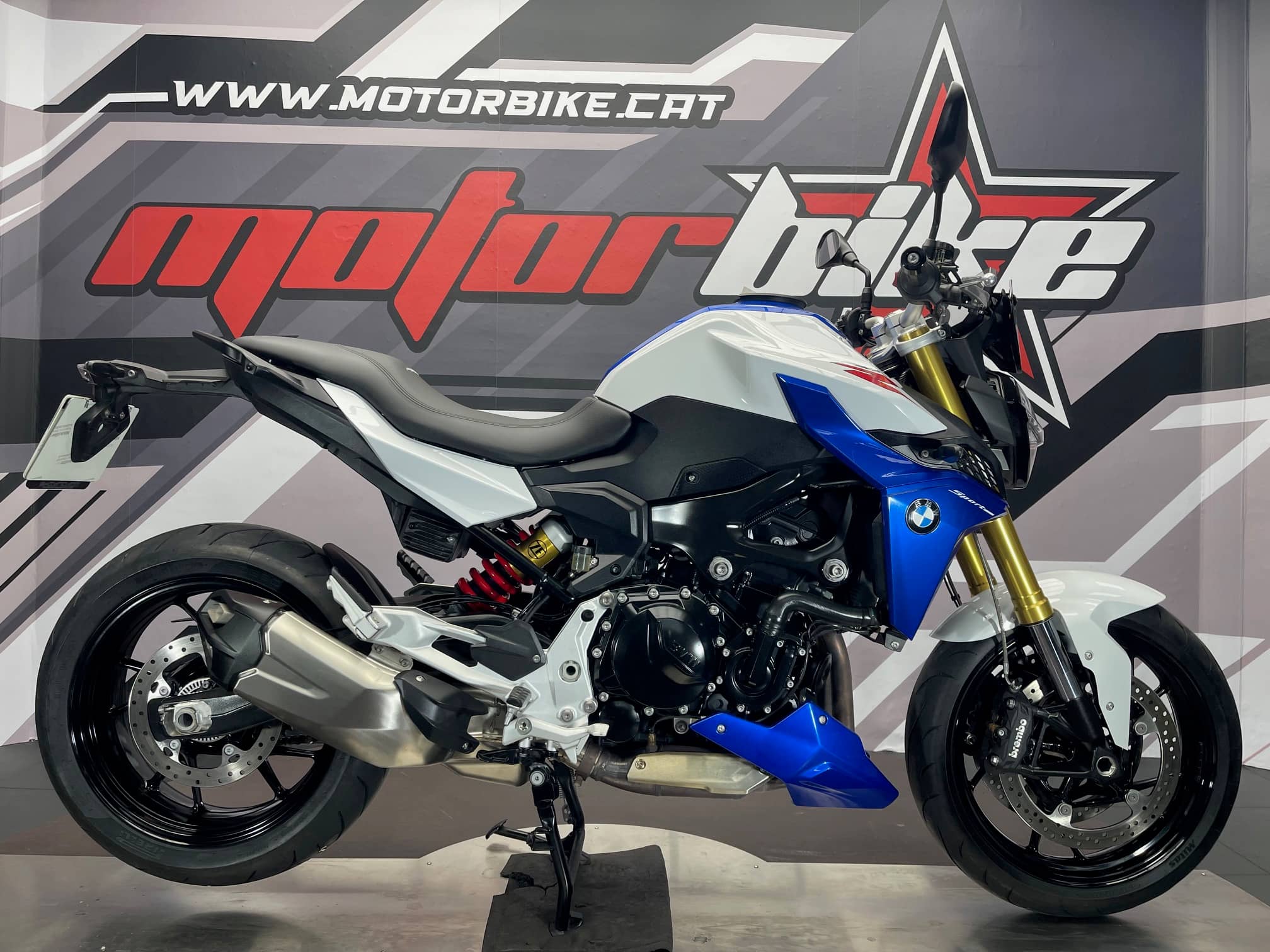 BMW F 900 R - Image 1