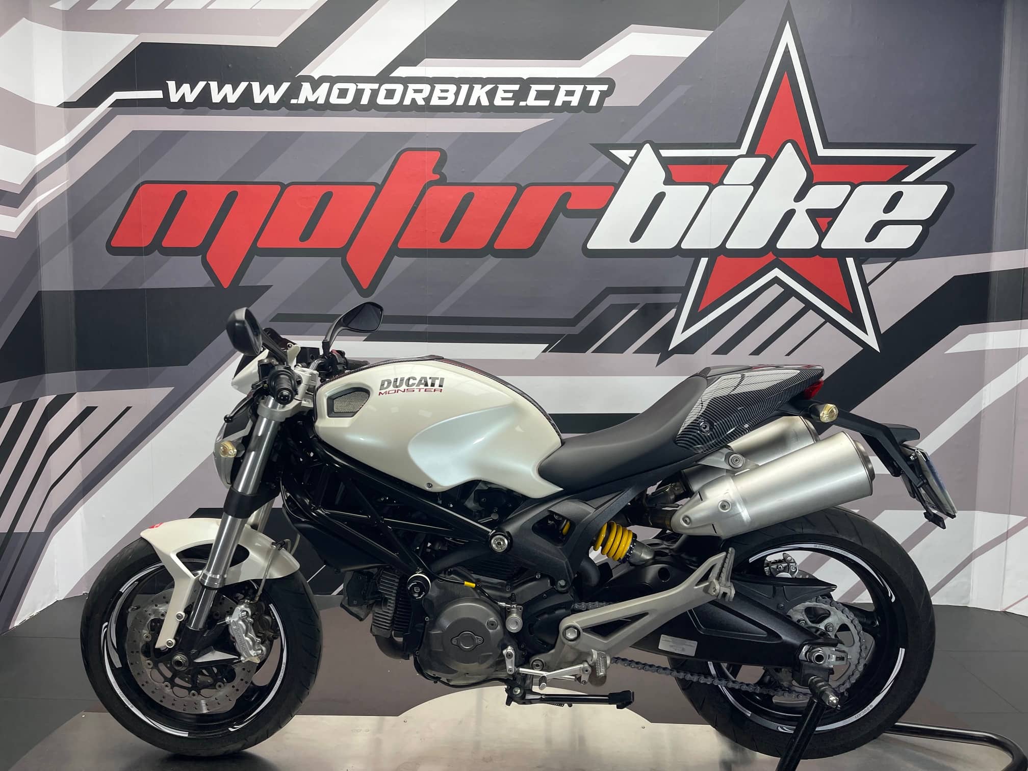 DUCATI MONSTER 696 - Image 2