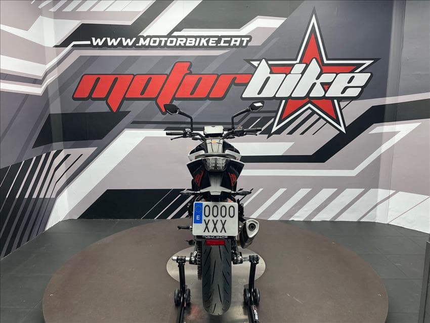 KTM 390 DUKE - Image 2