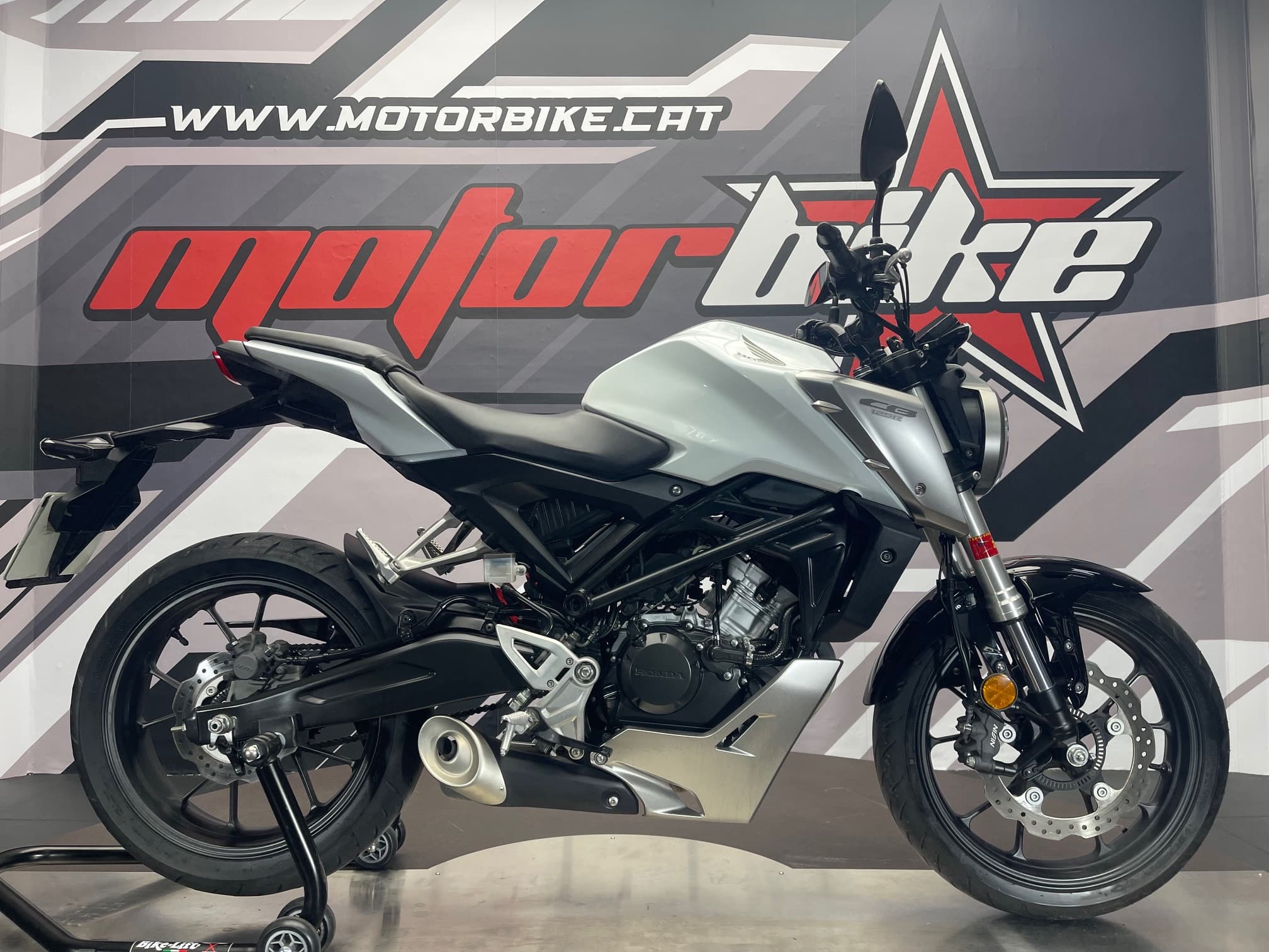 HONDA CB 125R - Image 1