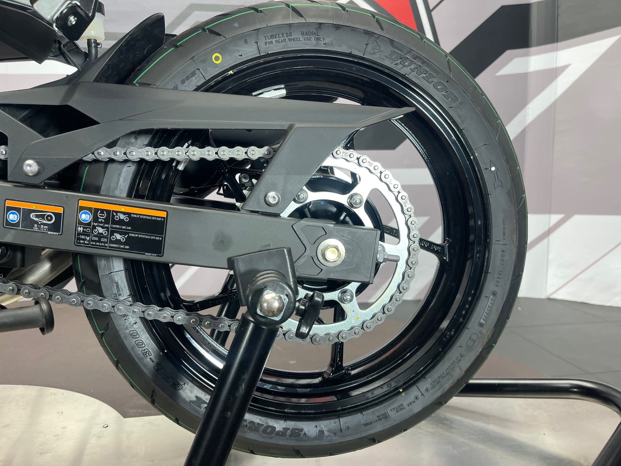 KAWASAKI NINJA 500 - Image 8