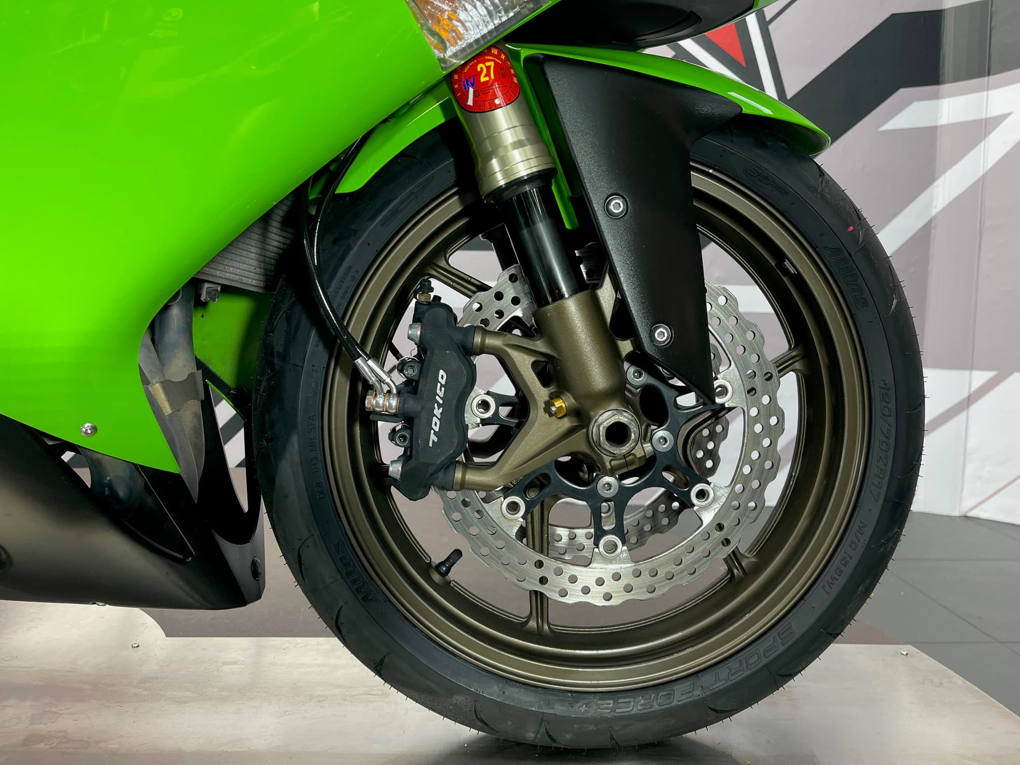 KAWASAKI ZX-10 R - Image 19