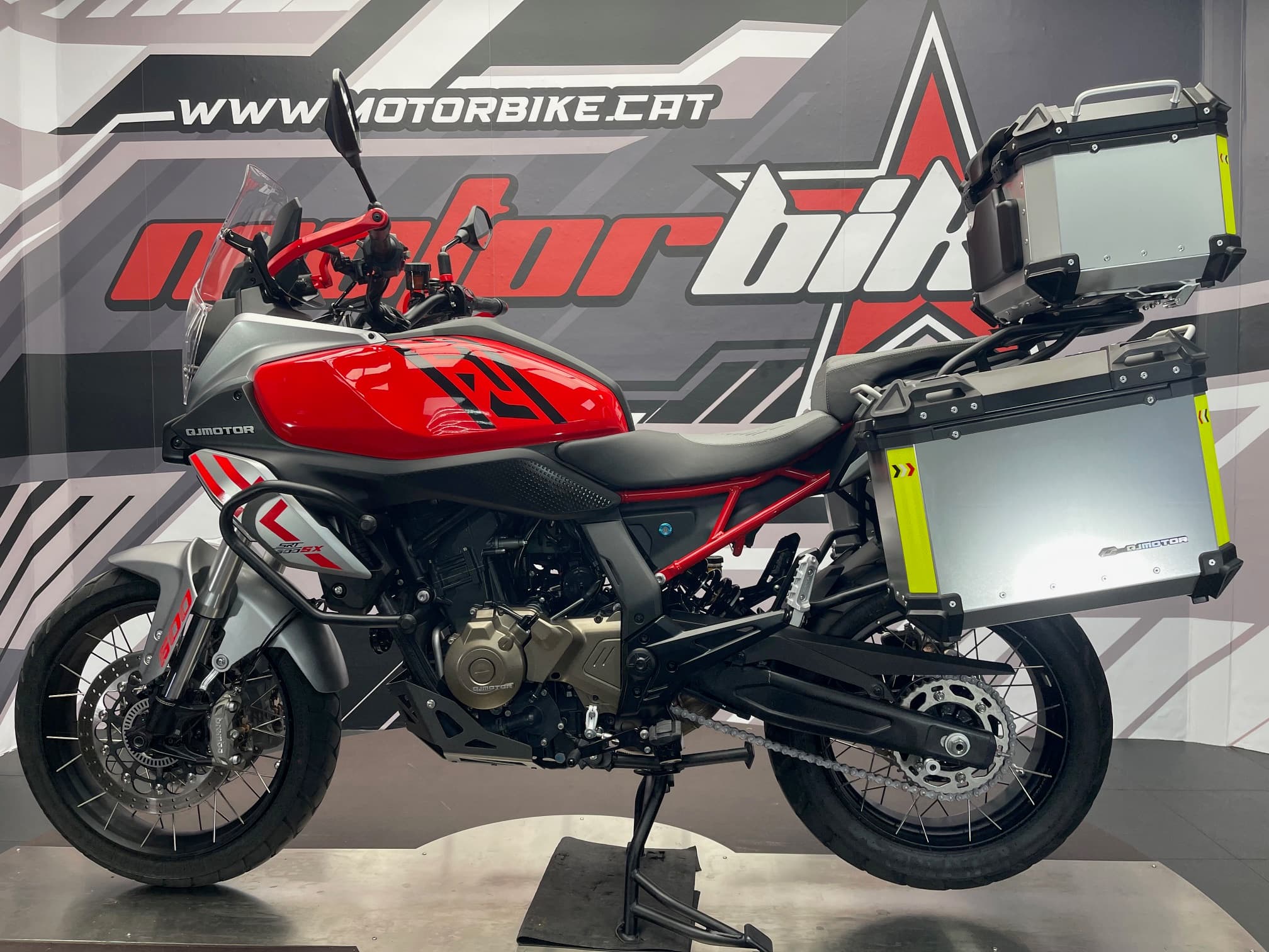 QJMOTOR SRT 600 SX - Image 2