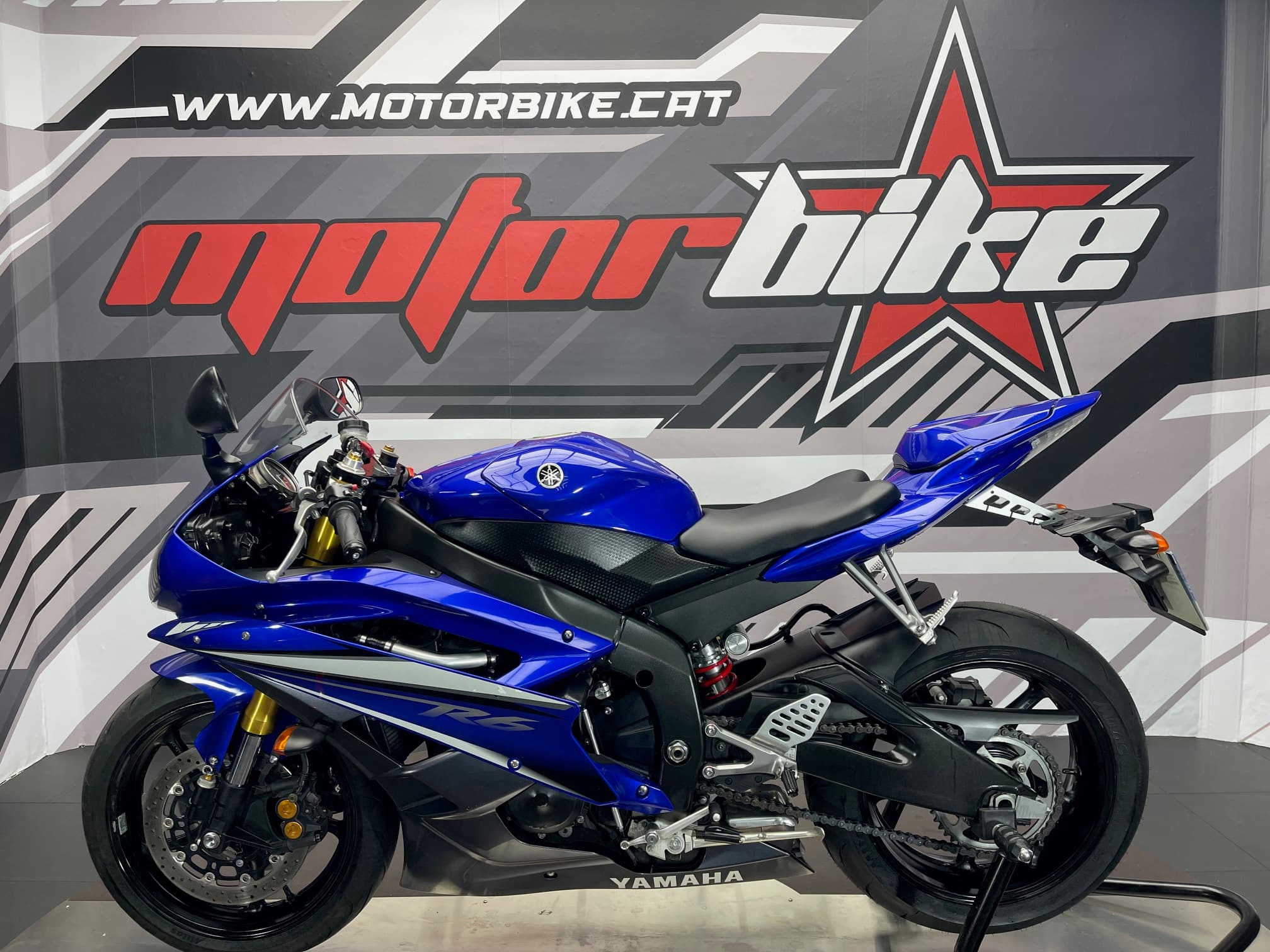YAMAHA YZF-R6 - Image 2