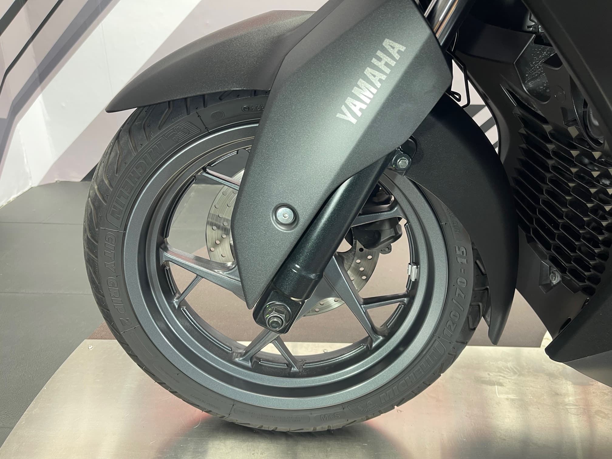 YAMAHA X-MAX 125 ABS - Image 23