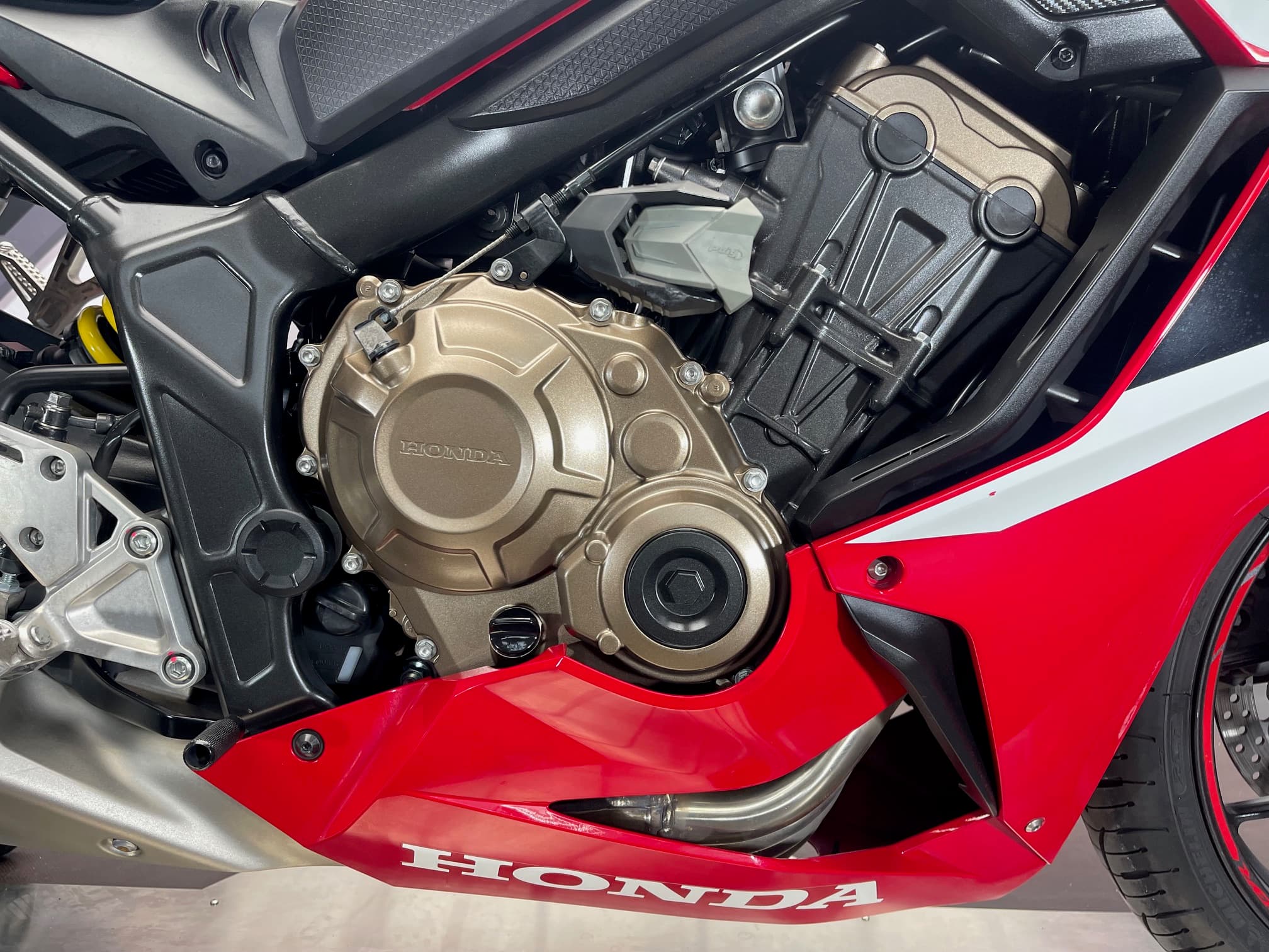 HONDA CBR 650R - Image 13