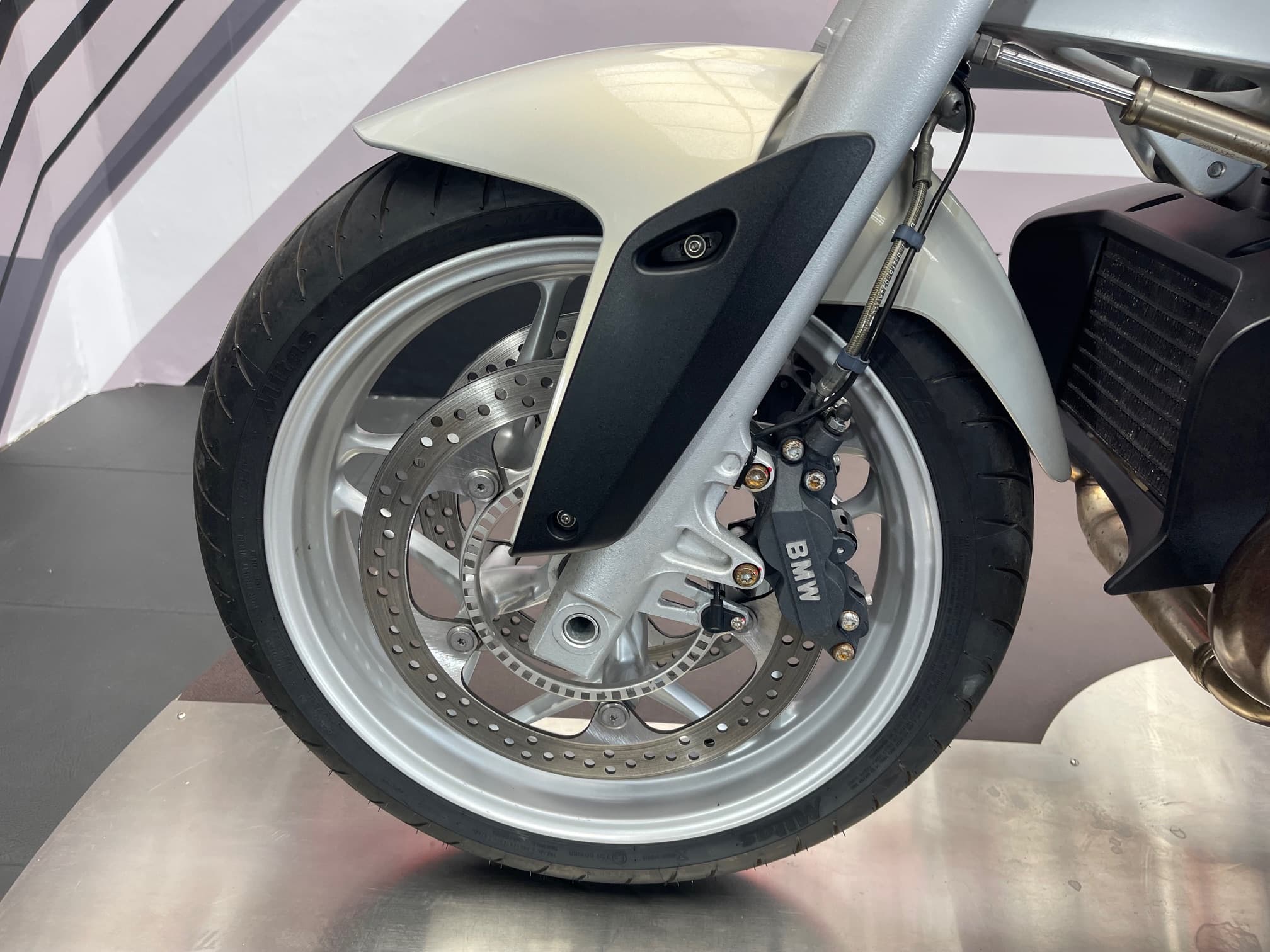 BMW R 1200 R - Image 21