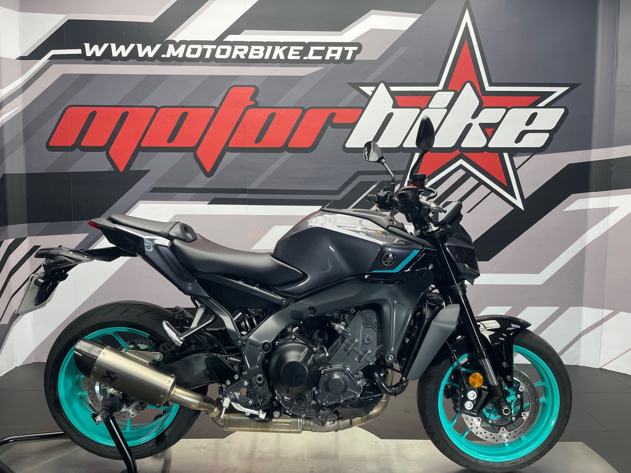 YAMAHA MT-09 - Image 1