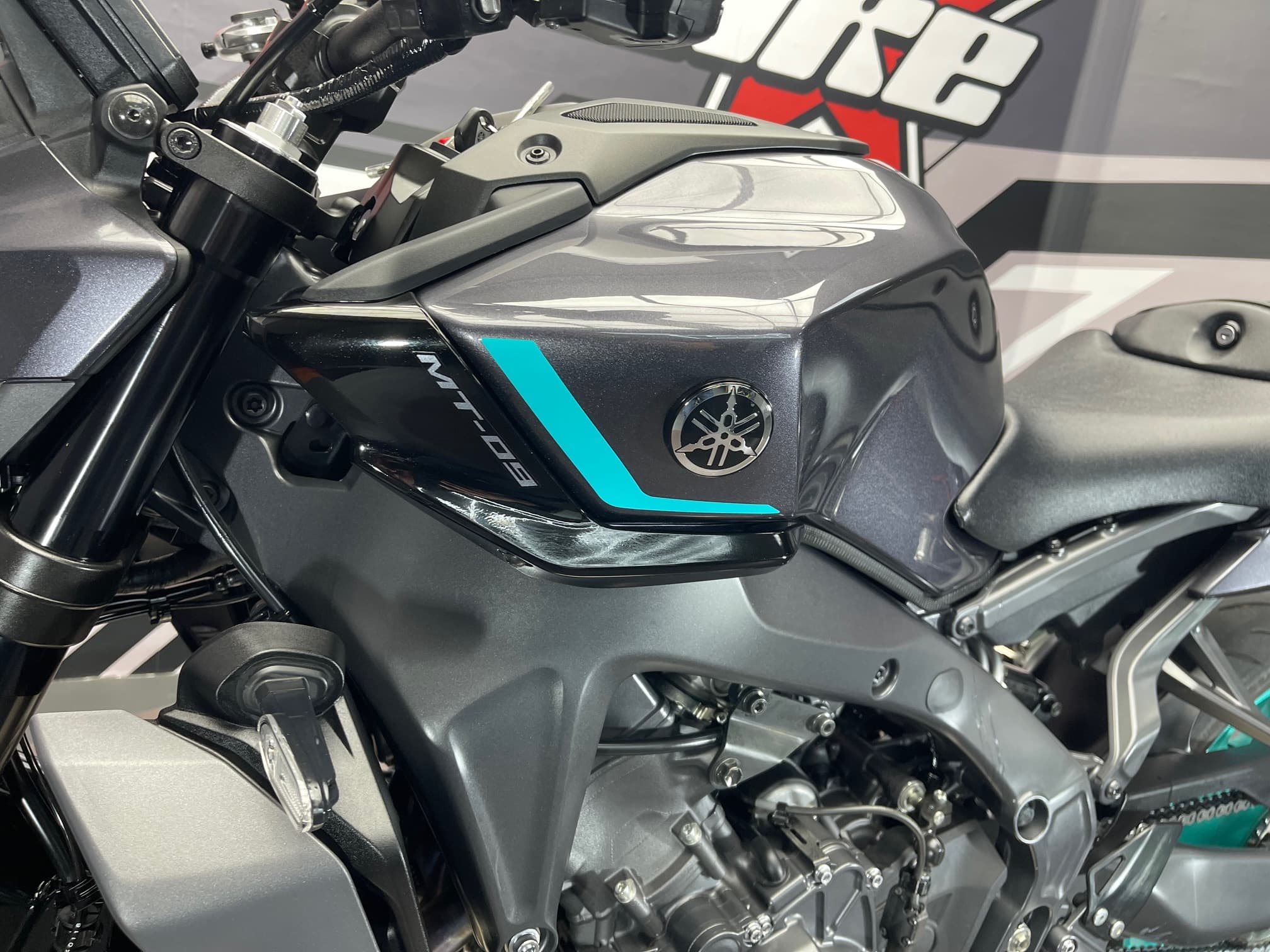 YAMAHA MT-09 - Image 22